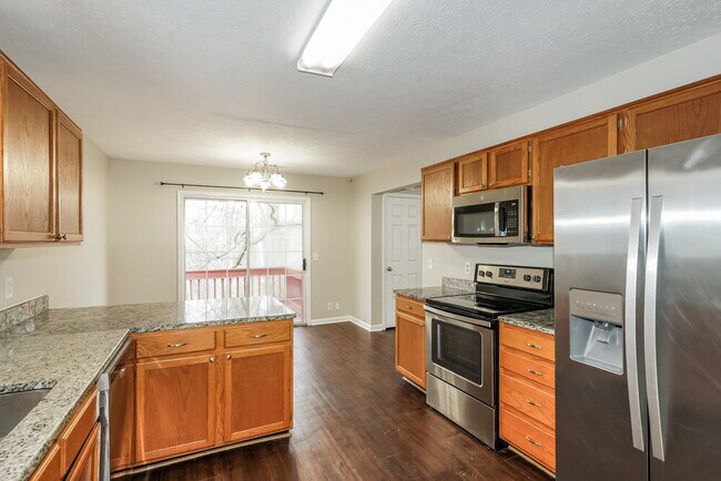 Building Photo - 3544 Glenfalls Dr