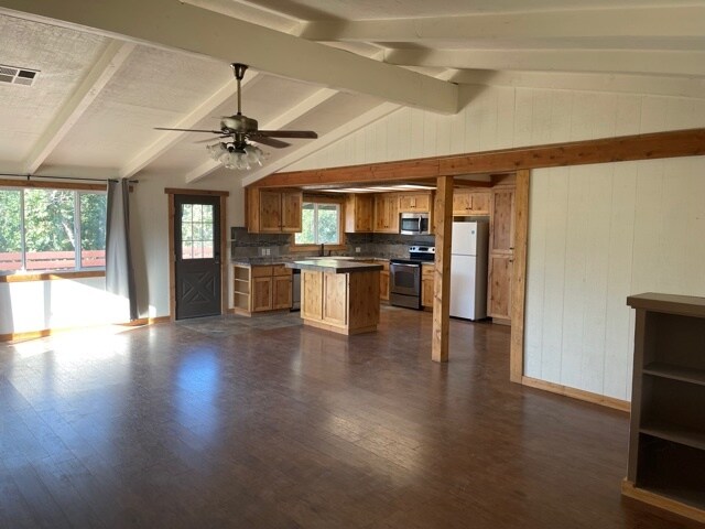 Building Photo - 32339 Success Valley Dr