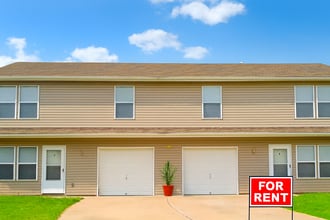 Building Photo - 816 NE Westwind Ln