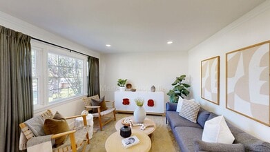 Building Photo - 19th St