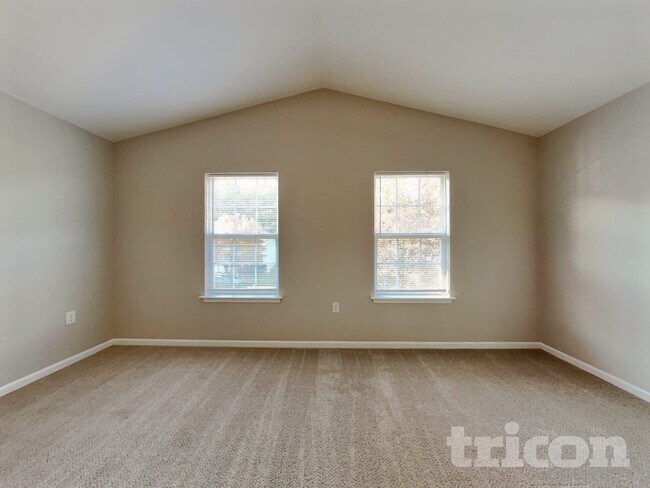 Building Photo - 4846 Autumn Oak Dr