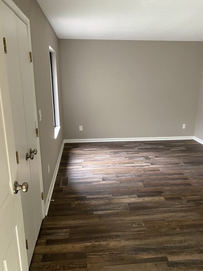 Master Bedroom - 8555 Island Pines Dr