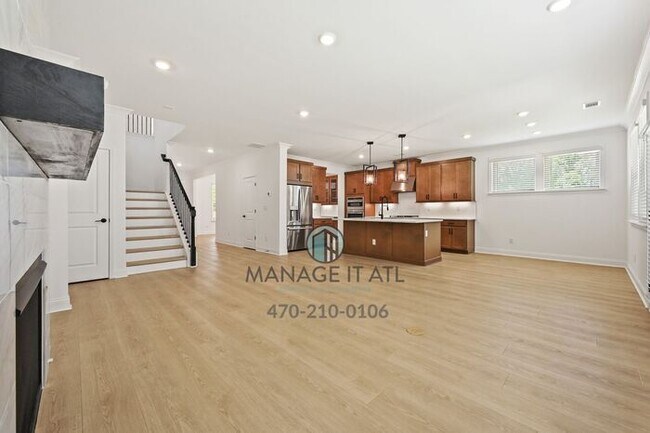Building Photo - Beautiful 5 bedroom house in Cumming, GA