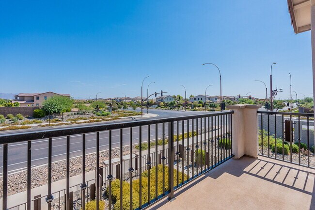 Building Photo - 4641 S Element