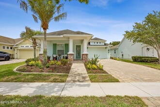 Building Photo - 45 Tamarac Ave