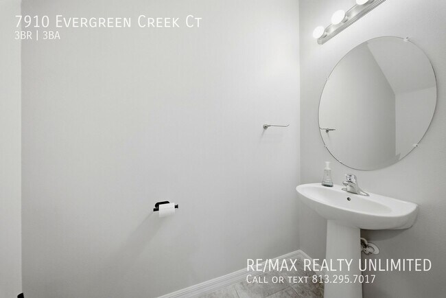 Building Photo - 7910 Evergreen Creek Ct