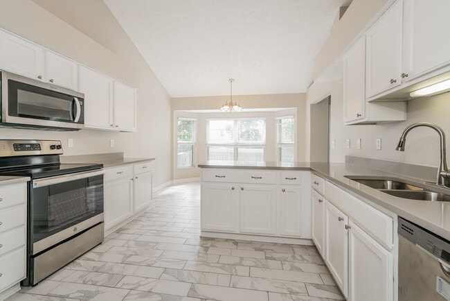Building Photo - 1787 Convair Dr
