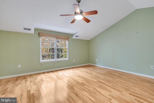 Building Photo - 427 Park Ave