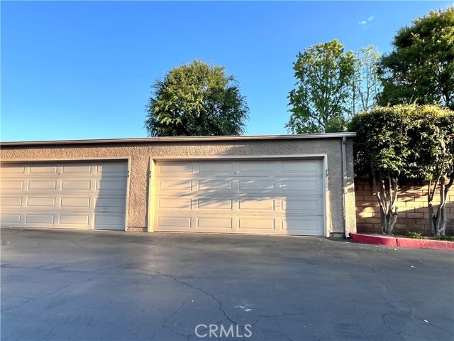 Building Photo - 2312 Archwood Ln