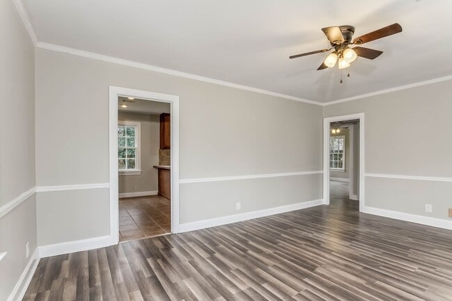 Building Photo - Three bedroom two bath