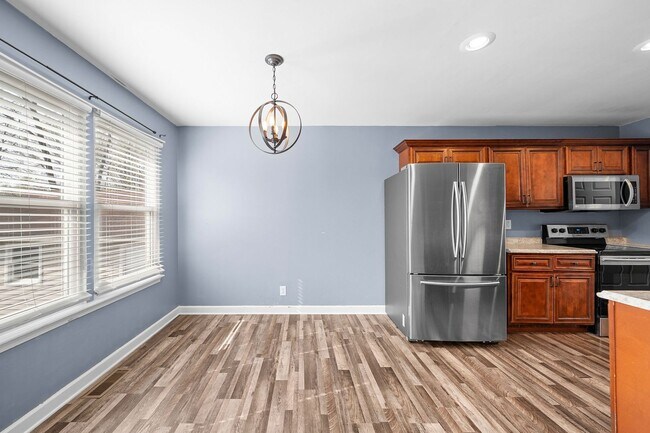 Building Photo - 2701 E Copeland Ct