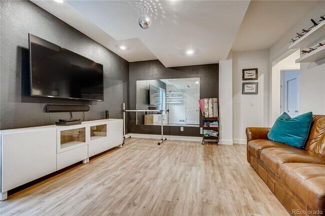 Building Photo - 8971 E 59th Pl