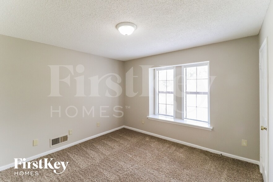 Building Photo - 2803 Gailwood Dr