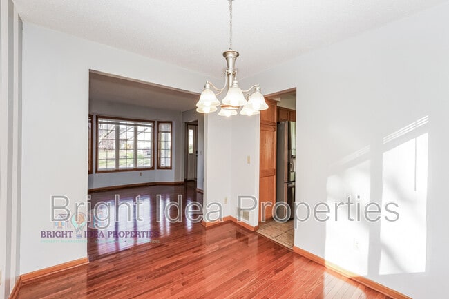 Building Photo - 631 Eagle Ridge Rd