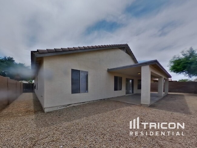 Building Photo - 7928 W Gibson Ln