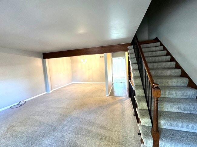 Building Photo - 1992 Holbrook Ln