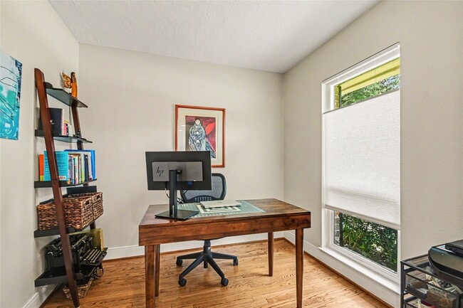Building Photo - 4831 Stillbrooke Dr