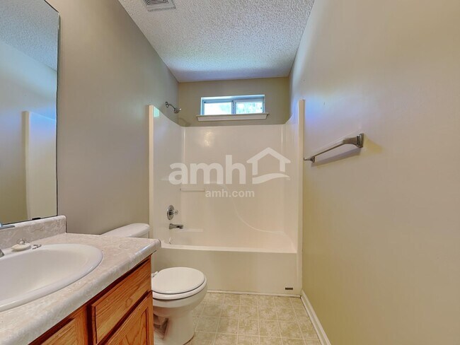 Building Photo - 4020 Angels Dr