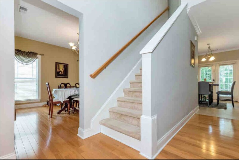 Building Photo - 7012 City View Dr