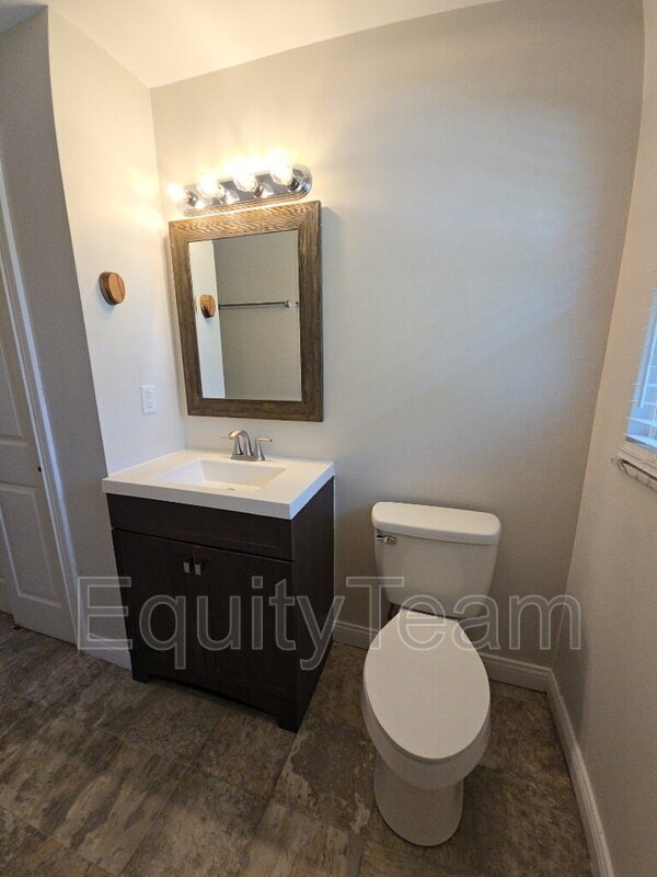 Building Photo - 3517 Mary Ann Dr