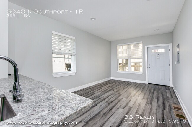 Building Photo - 3040 N Southport Ave