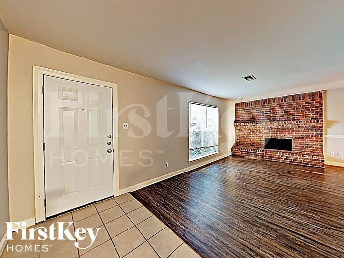Building Photo - 7505 Evergreen Dr