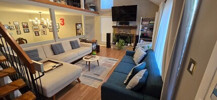 Building Photo - 247 Gemini Dr