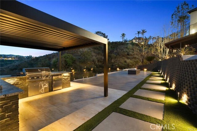 Building Photo - 7460 E Hummingbird Cir