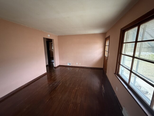 Building Photo - 723 Indiana Ave