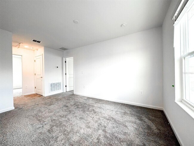 Building Photo - 26159 Feathergrass Cir