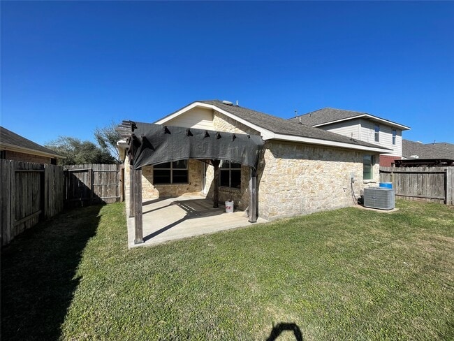 Building Photo - 12010 Ramla Place Trail