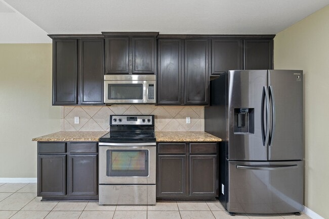 Building Photo - 18875 Maverick Ranch Rd E