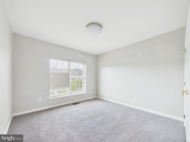 Building Photo - 4587 Whittemore Pl