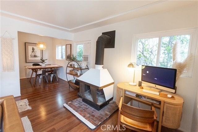 Building Photo - 320 27th St