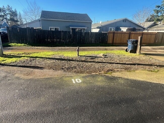 Building Photo - 111-Front St - RV - Front St Commons