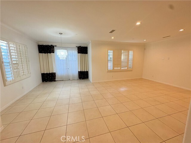 Building Photo - 865 Sunset Pl