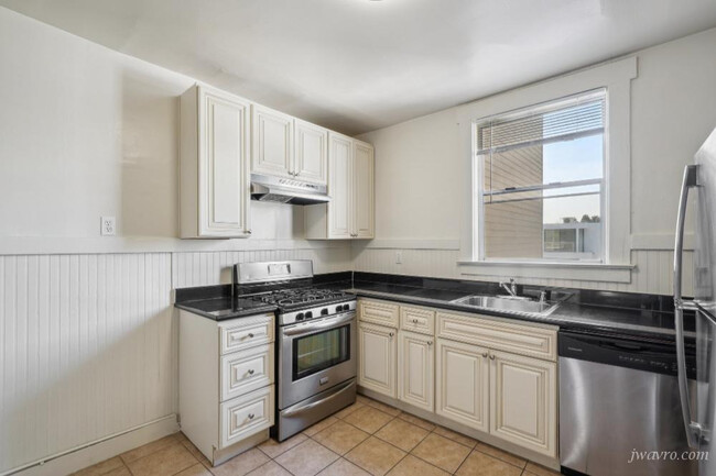 Building Photo - 3955 24th St