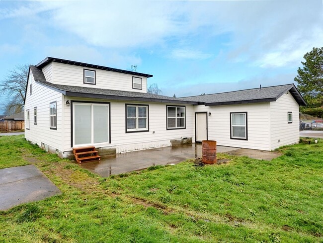 Building Photo - 11th - VPM415E-5