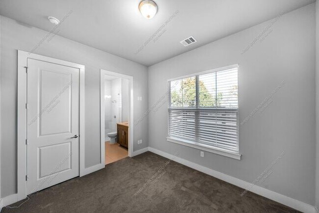 Building Photo - 7807 Ryans Way
