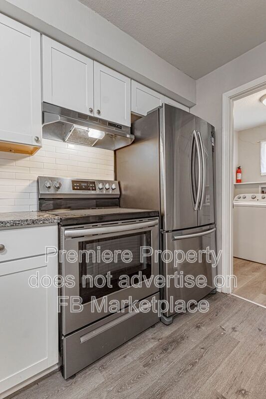 Building Photo - 5709 W 75th St