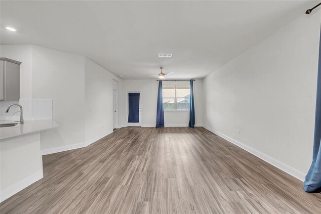 Building Photo - 17925 Curio Dr