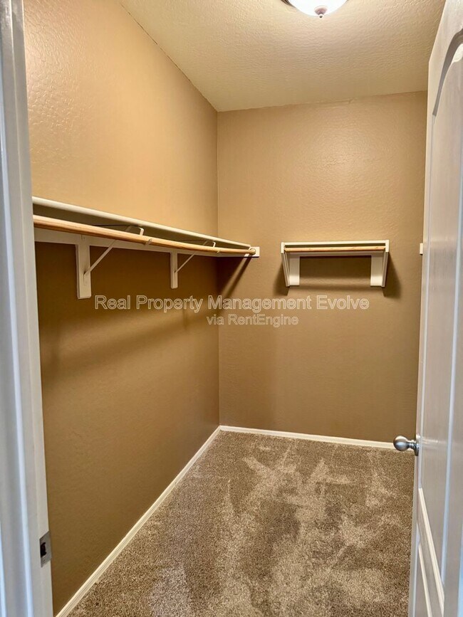 Building Photo - 9156 W Mine Trail