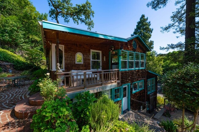 Building Photo - 2697 S Fitch Mountain Rd