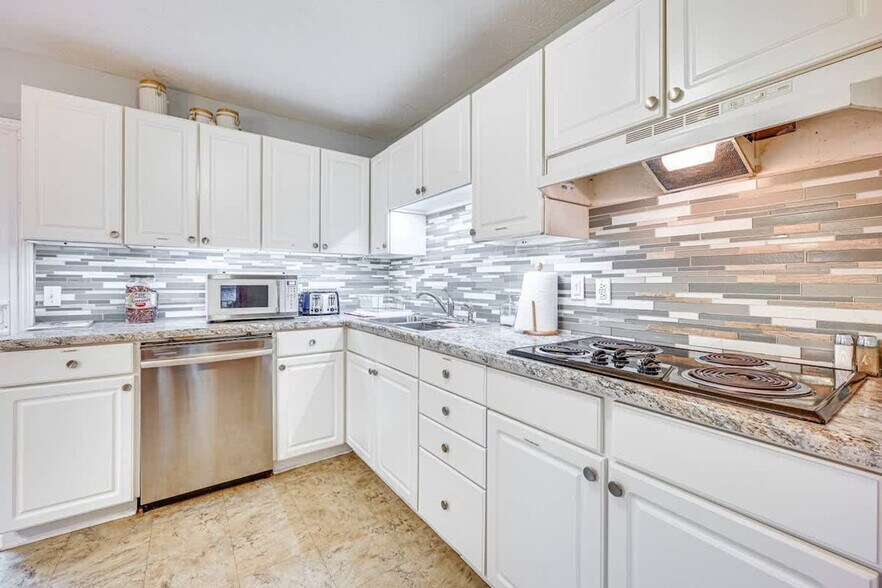 Building Photo - 432 Cumberland Dr