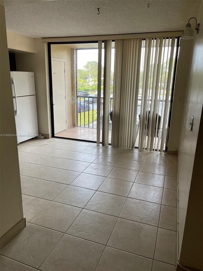 Building Photo - 8730 SW 133rd Avenue Rd