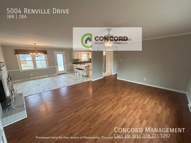 Building Photo - 5004 Renville Dr