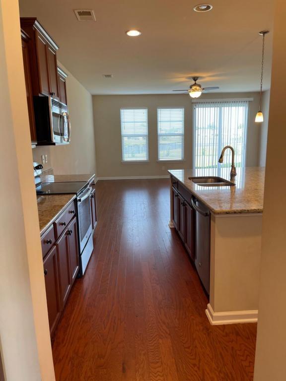 Building Photo - 5373 Grosseto Way