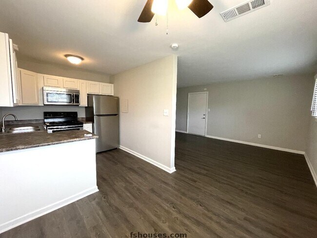 Building Photo - Warren Park 1 Bedroom Apartment
