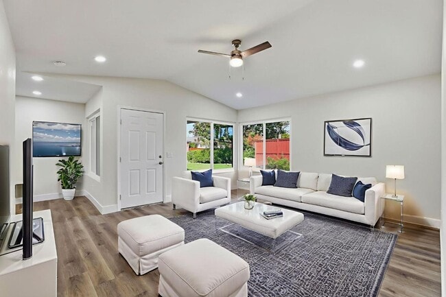 Building Photo - 8468001/37T