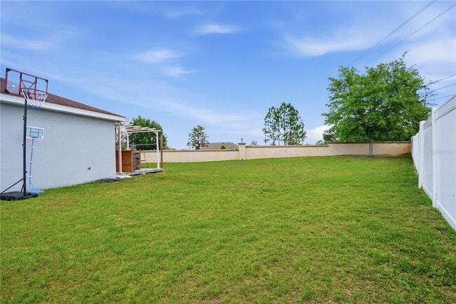 Building Photo - 4937 SW 98th Pl